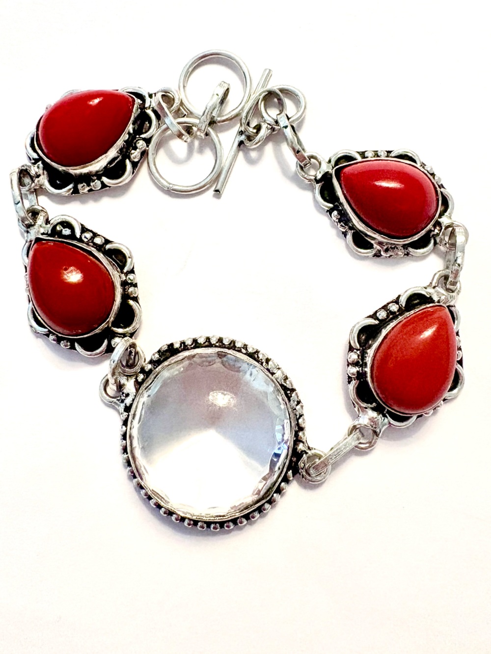 Beautiful, 925 marked, 5 stone, Coral and White Topaz bracelet size 8–8 1/2